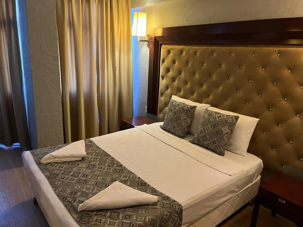 Lara Olympos Pansiyon Antalya Exteriör bild